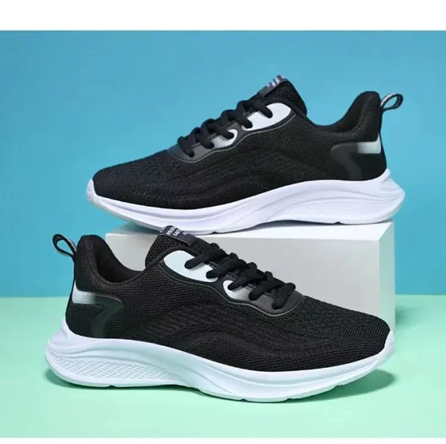 Women's Knit Mesh Low-Top Running Shoes Detail