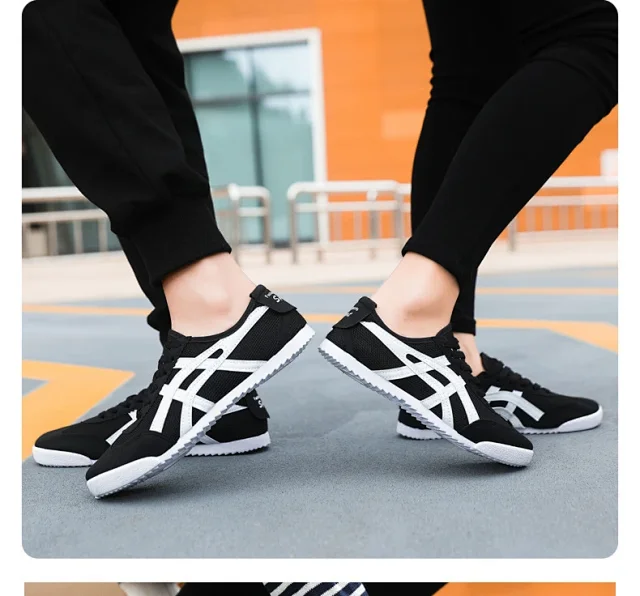New Unisex White Mesh Sneakers Detail