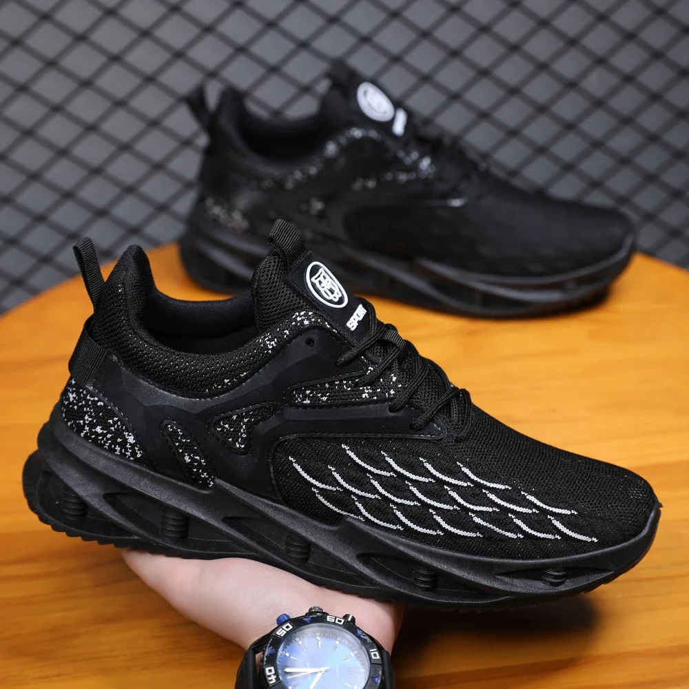 2025 Men's Lightweight Breathable Running Shoes