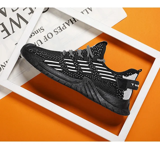 Men's Flyknit Mesh Lightweight Running Shoes Detail