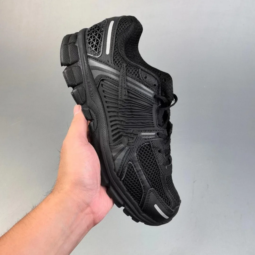 Nike Vomero 5 Low Retro Running Shoes