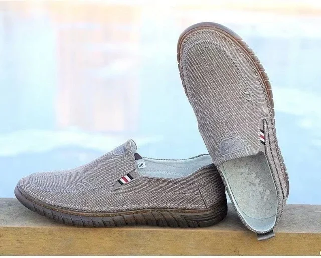 Men's Breathable Comfort Slip-on Beijing Heritage Shoes Detail