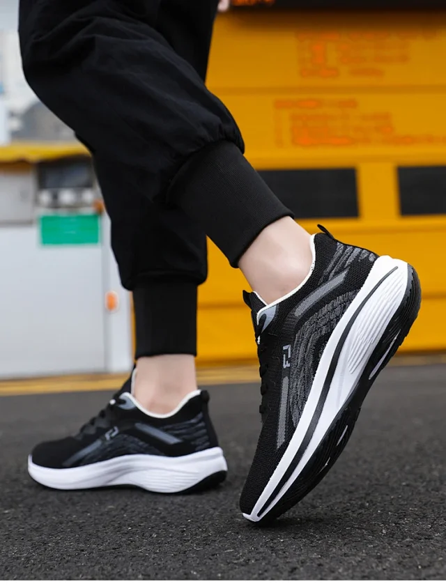 Men's Breathable Lift Knit Walking Shoes Detail
