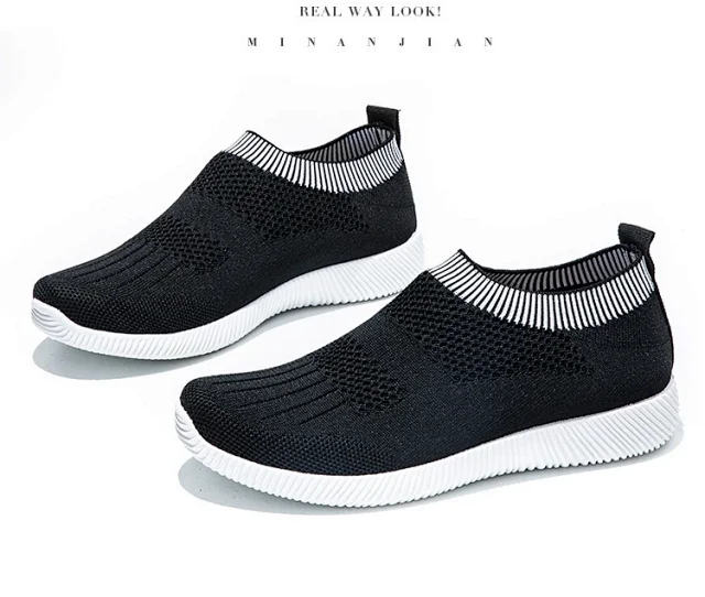 Women's Wide Width Knit Slip-On Sneakers Detail