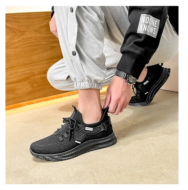 Men's Breathable Mesh Travel Sneakers Detail