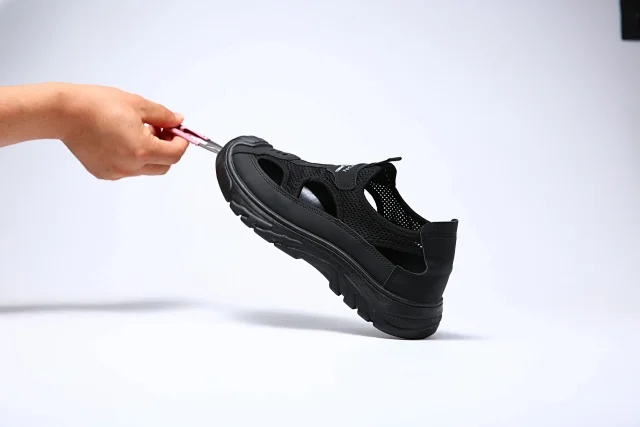 Men's Breathable Mesh Sandals Detail