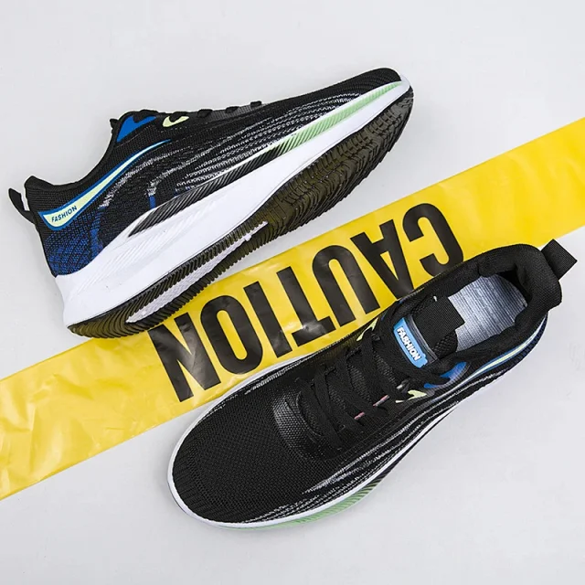 Men's Lightweight Summer Mesh Running Shoes Detail