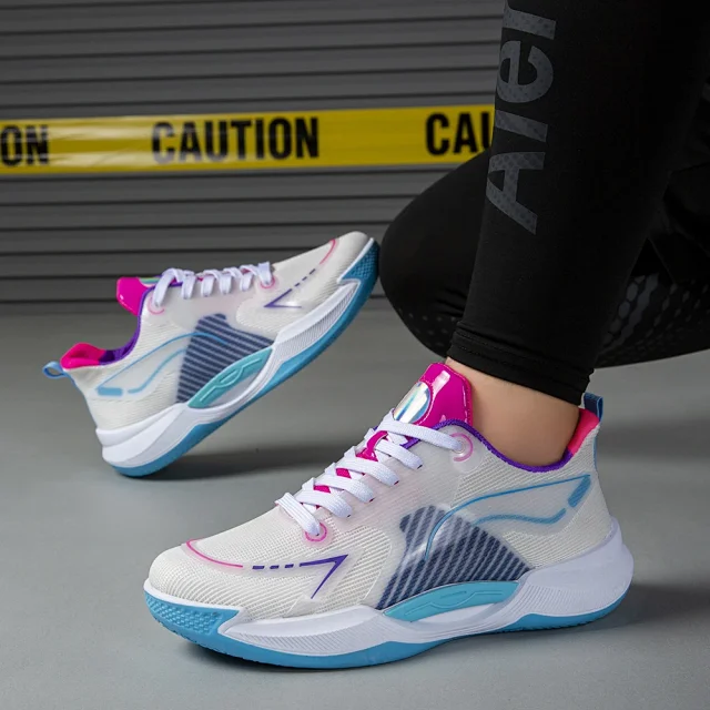 Men's Athletic Ultralight Cushioned Sneakers Detail