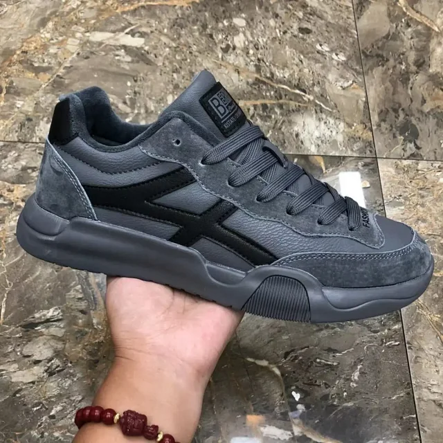 Men's K-Style Thick Sole Runner Detail