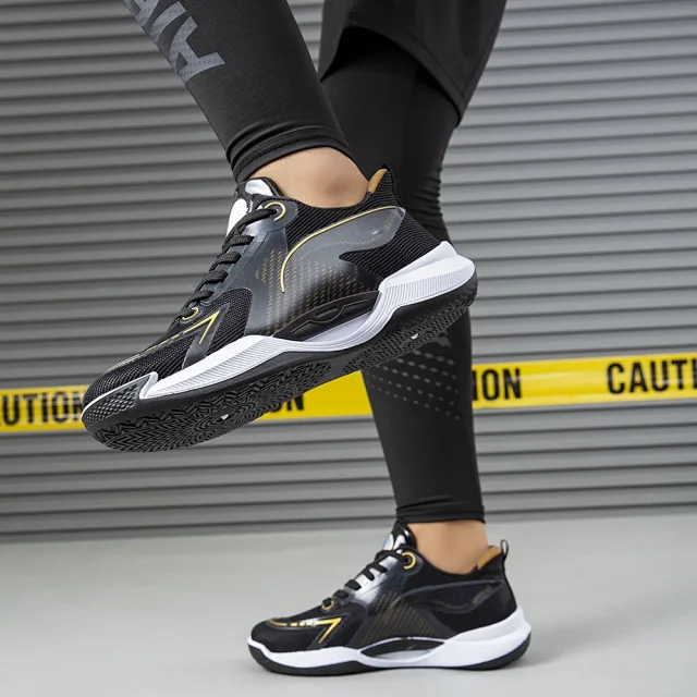 Men's Athletic Ultralight Cushioned Sneakers Detail