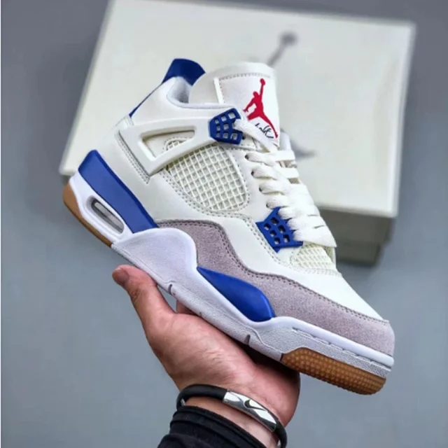 Unisex AJ4 Military Green Basketball Shoes Detail