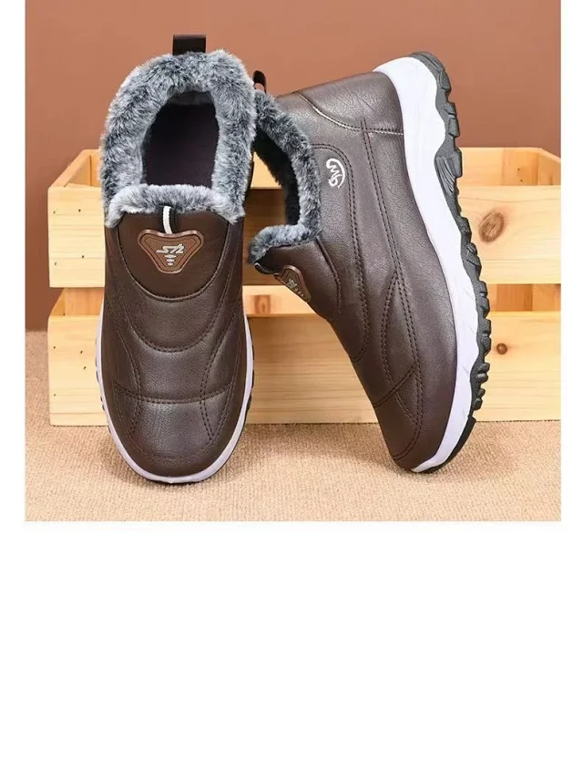 Men's Rabbit Fur Waterproof Slip-On Boots Detail