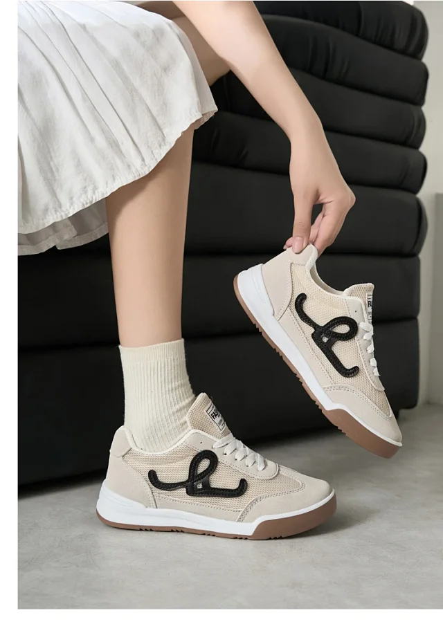 SS25 K-Style Forrest Gump Low-Top White Chunky Sneakers Detail