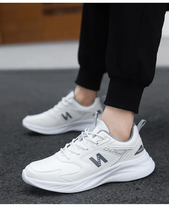 Unisex 2025 Thermal Leather Running Kicks Detail