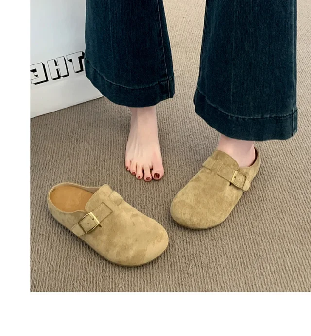 Birkenstock Women's Closed-Toe Platform Slip-On Slippers Detail