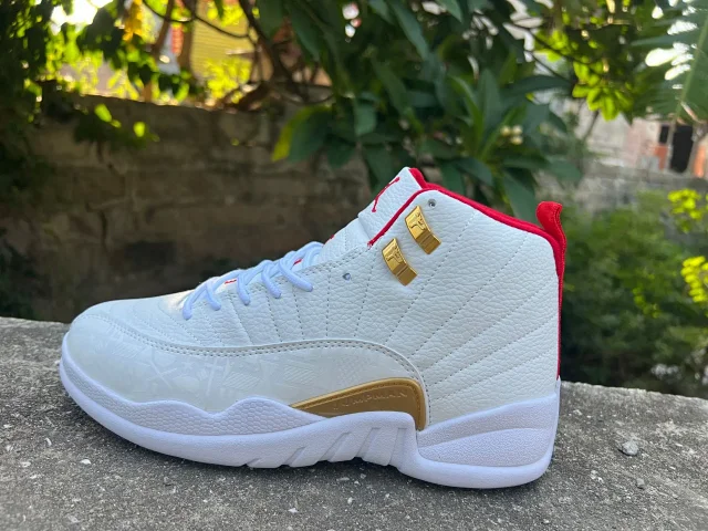 Putian AJ12 Royal Colorway Shoes Detail