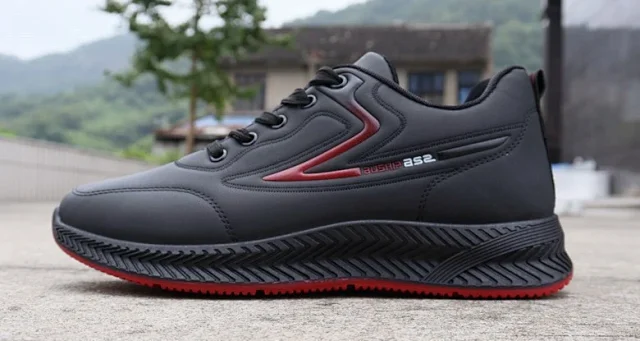 Men's Leather Low-Top Casual Sneakers Black Detail