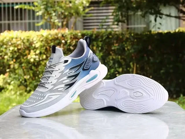 Men's 2025 Mesh Casual Running Shoes Detail