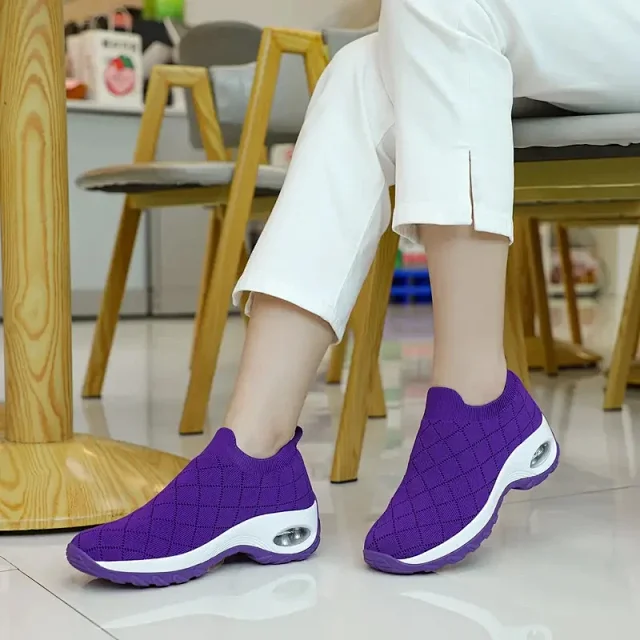 Women's Airsoled Slip-On Knit Sock Sneakers Detail