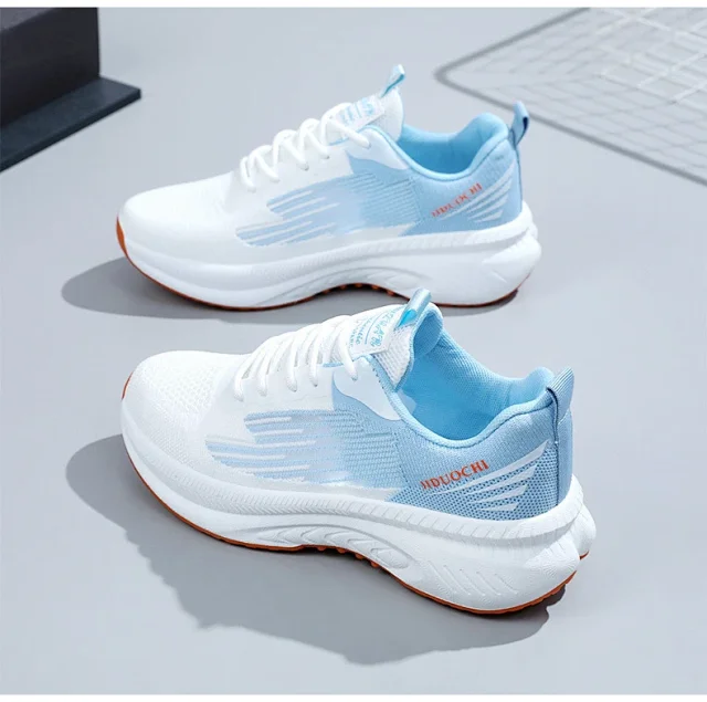 Women's Lightweight Knit Platform Running Detail