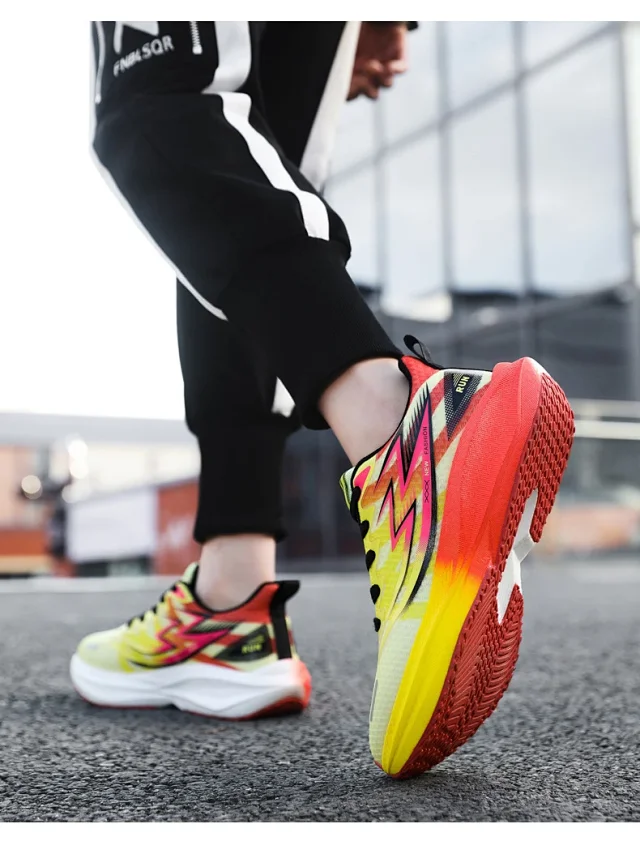 Unisex Flyknit Mesh Lightweight Sneakers Detail
