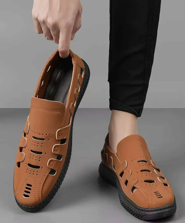 Men's Breathable Outdoor Slip-On Sandals Detail