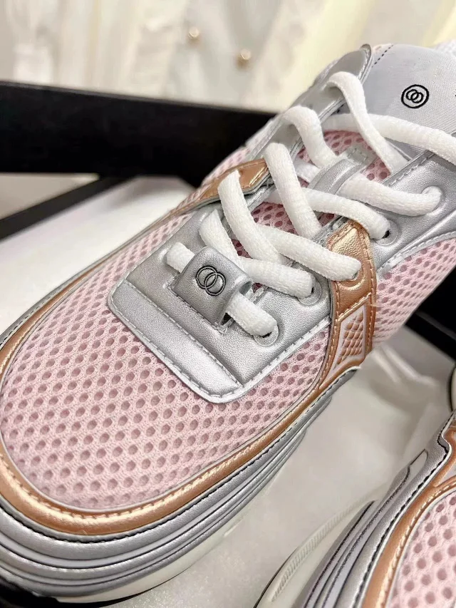 YJDW 2025 Chunky Dad Sneakers - Platform Mesh Detail