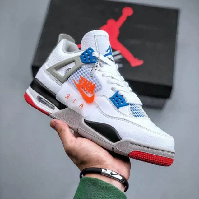 Unisex AJ4 Military Green Basketball Shoes Detail