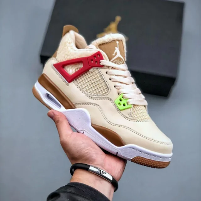 Unisex AJ4 Military Green Basketball Shoes Detail