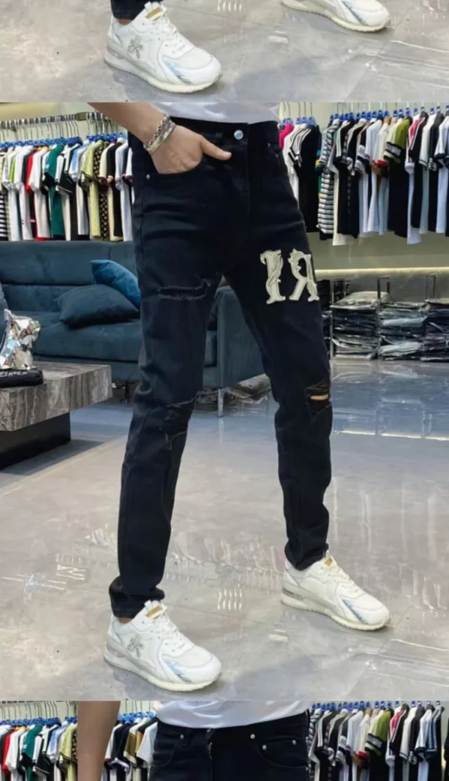 Men's Embroidered Ripped Skinny Stretch Jeans Detail