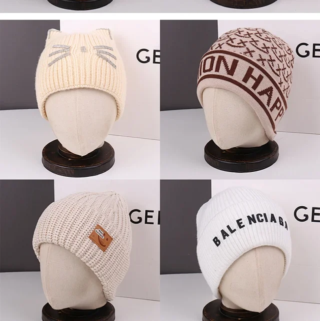Pom Pom Knit Beanie Unisex Korean Detail