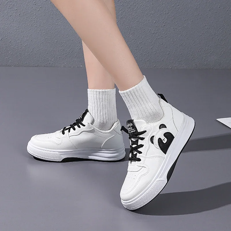 2025 Women's White Sneakers Lightweight Versatile Casual