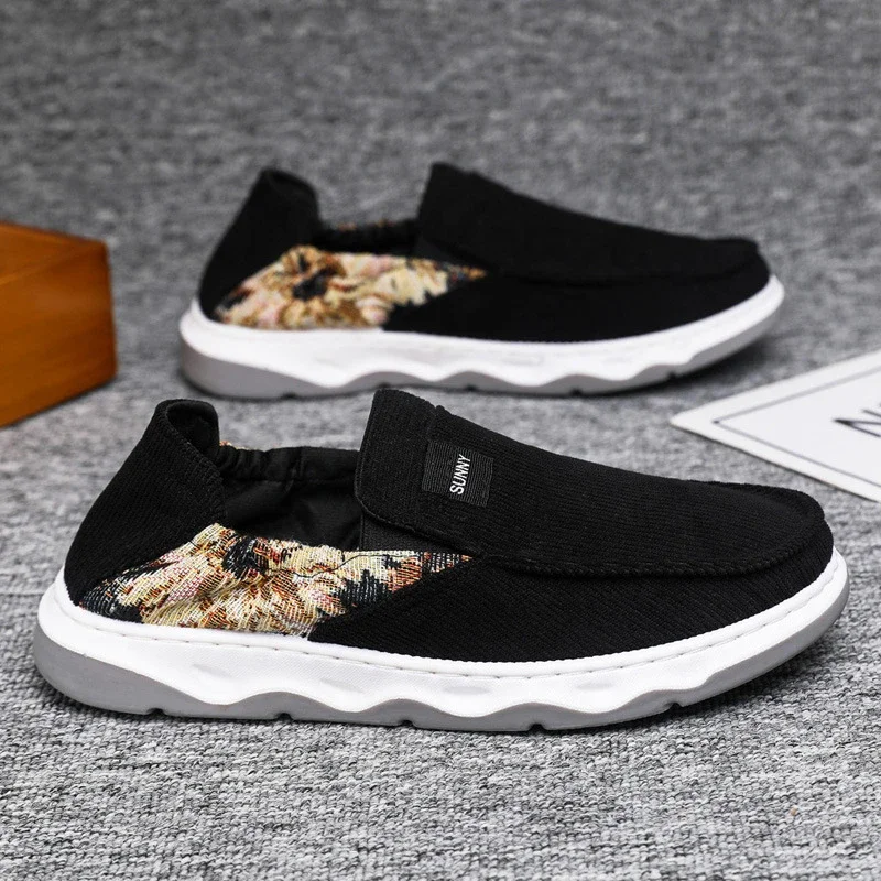 Beijing Slip-On Dad Shoes Men