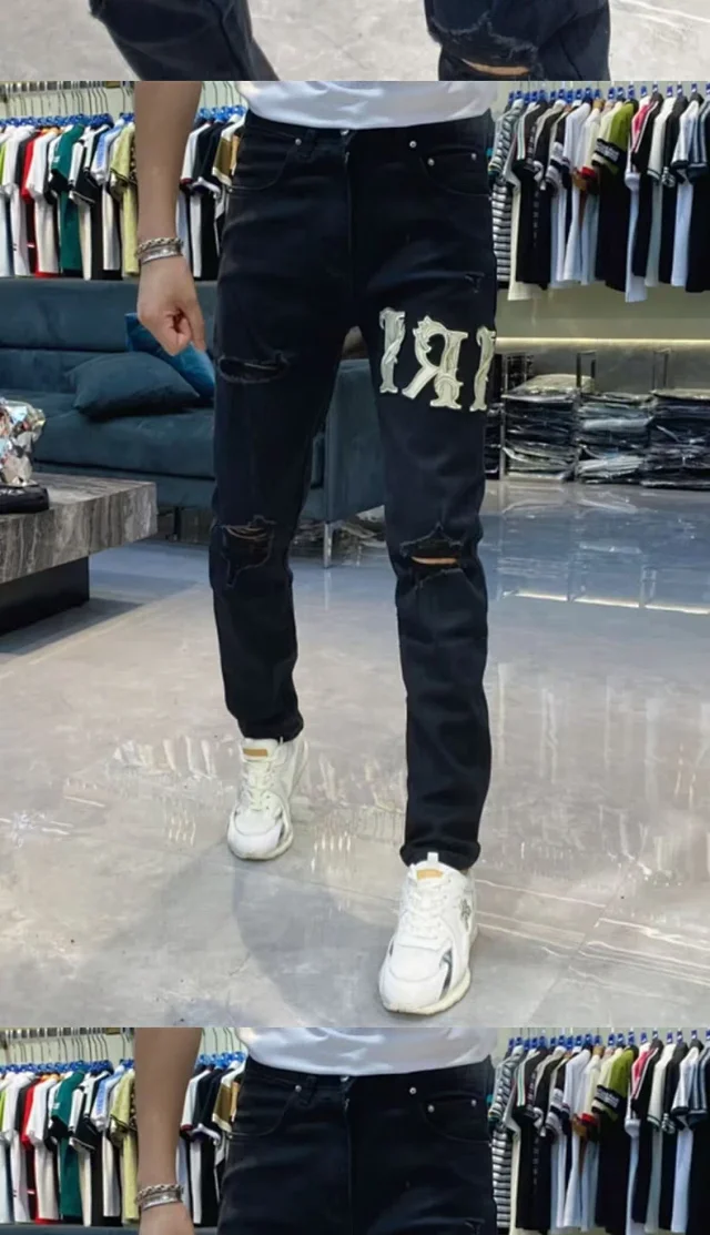 Men's Embroidered Ripped Skinny Stretch Jeans Detail
