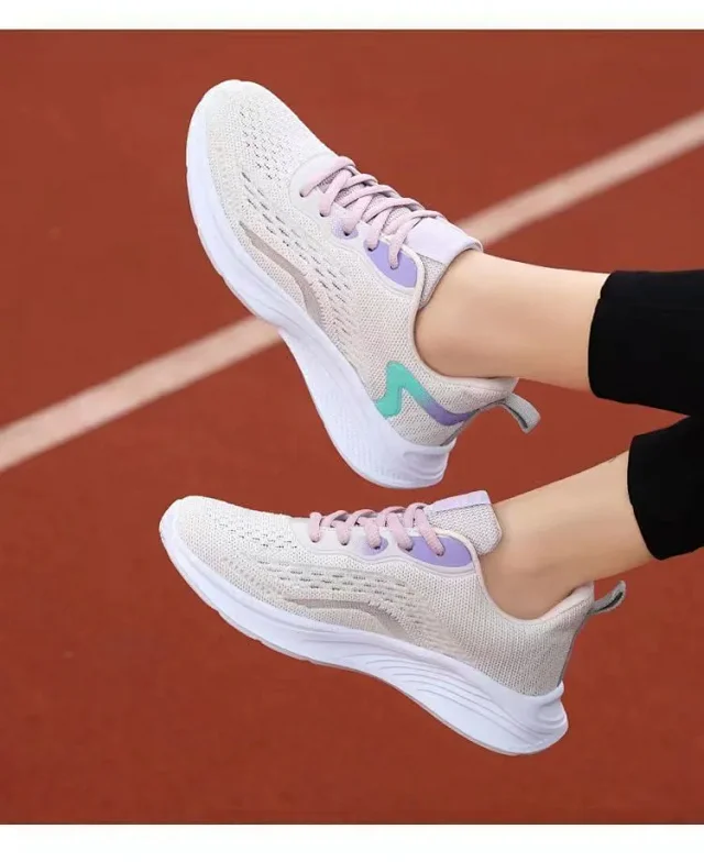 Women's Knit Mesh Low-Top Running Shoes Detail