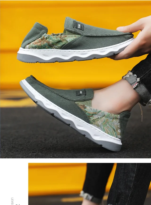 Beijing Slip-On Dad Shoes Men Detail