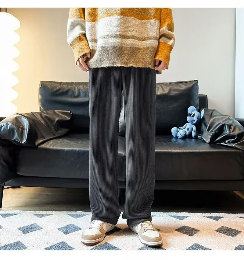 Men's Fleece-Lined Wide-Leg Sweatpants