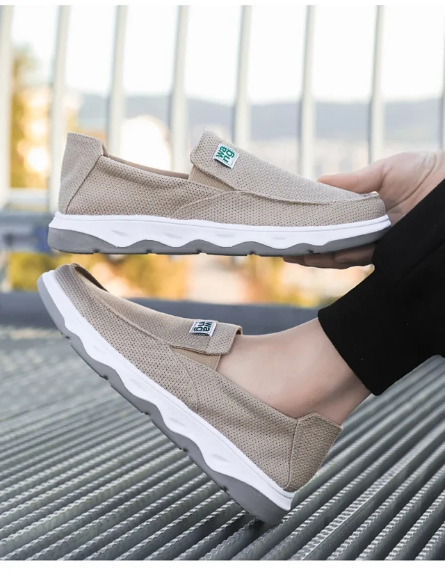 Men's Old Beijing Mesh Cloth Shoes Detail