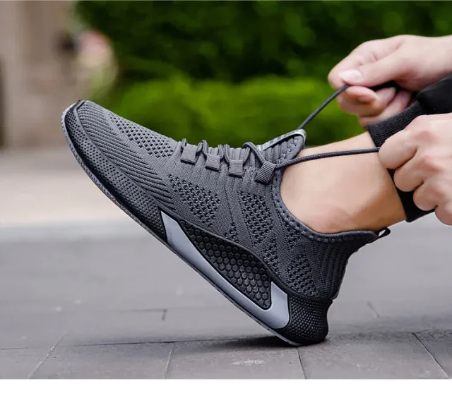 New Men's Korean Yeezy Flyknit Sneakers Detail