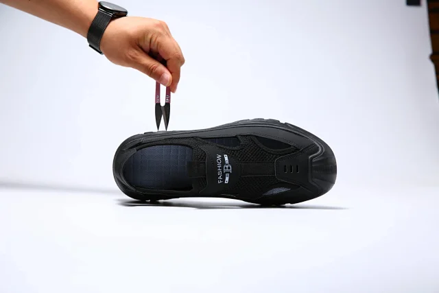 Men's Breathable Mesh Sandals Detail