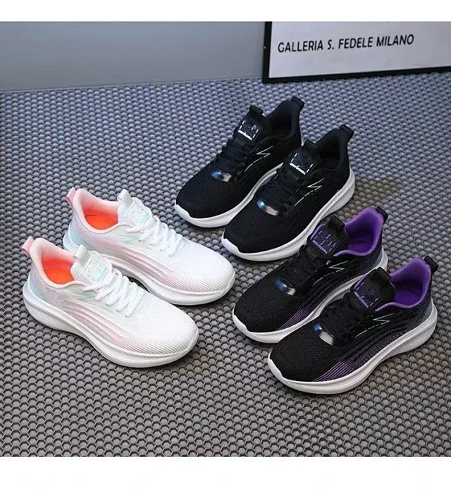 Women's Lightweight Mesh Running Shoes Anti-Slip Detail