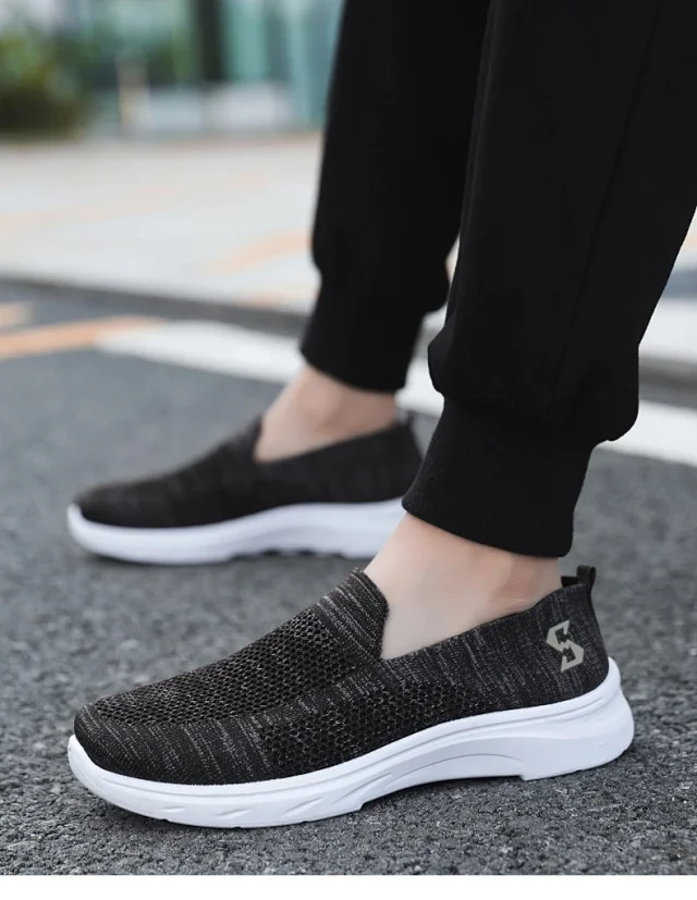 Comfy Summer Breathable Knit Cloth Shoes Detail