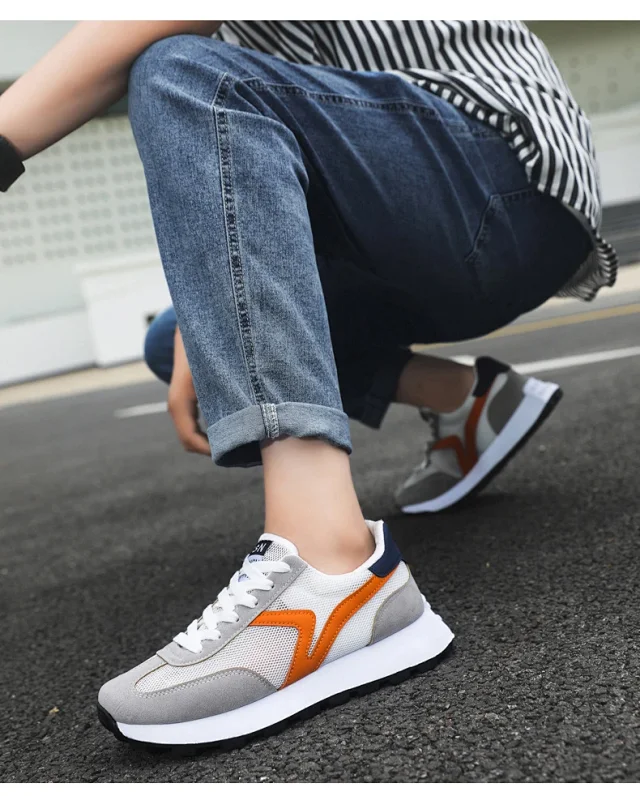 Unisex Platform Lovers' Casual Sneakers Detail