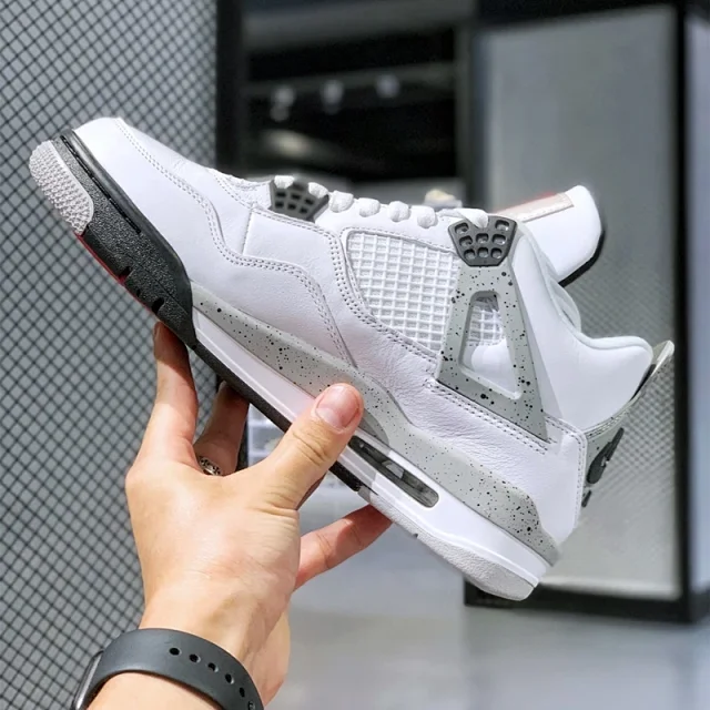 AJ4 Kaws SB Men's Black Cat Detail