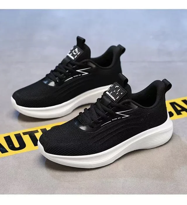 Women's Lightweight Mesh Running Shoes Anti-Slip Detail