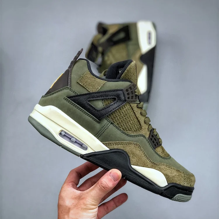 AJ4 Kaws SB Men's Black Cat