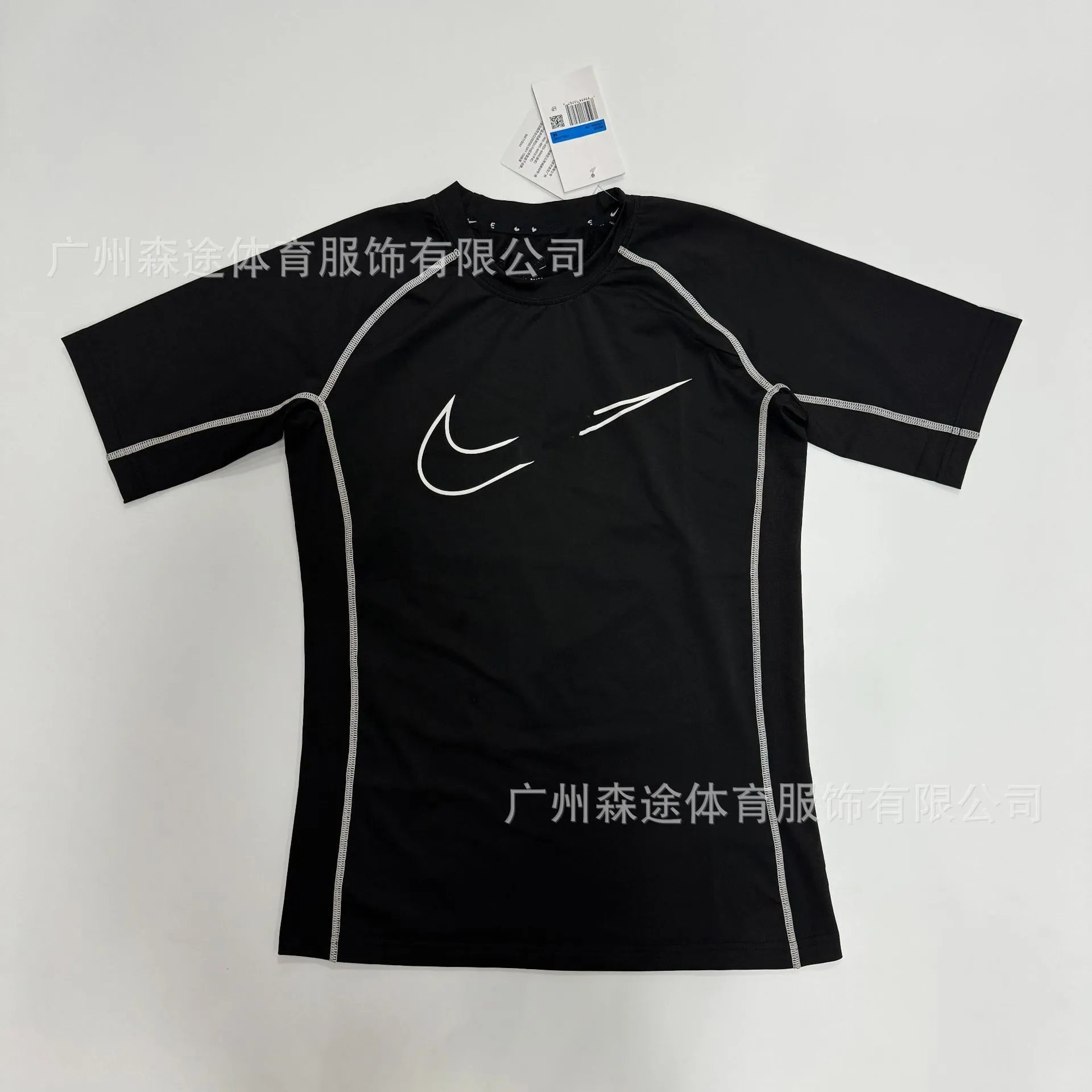 226 short sleeved black