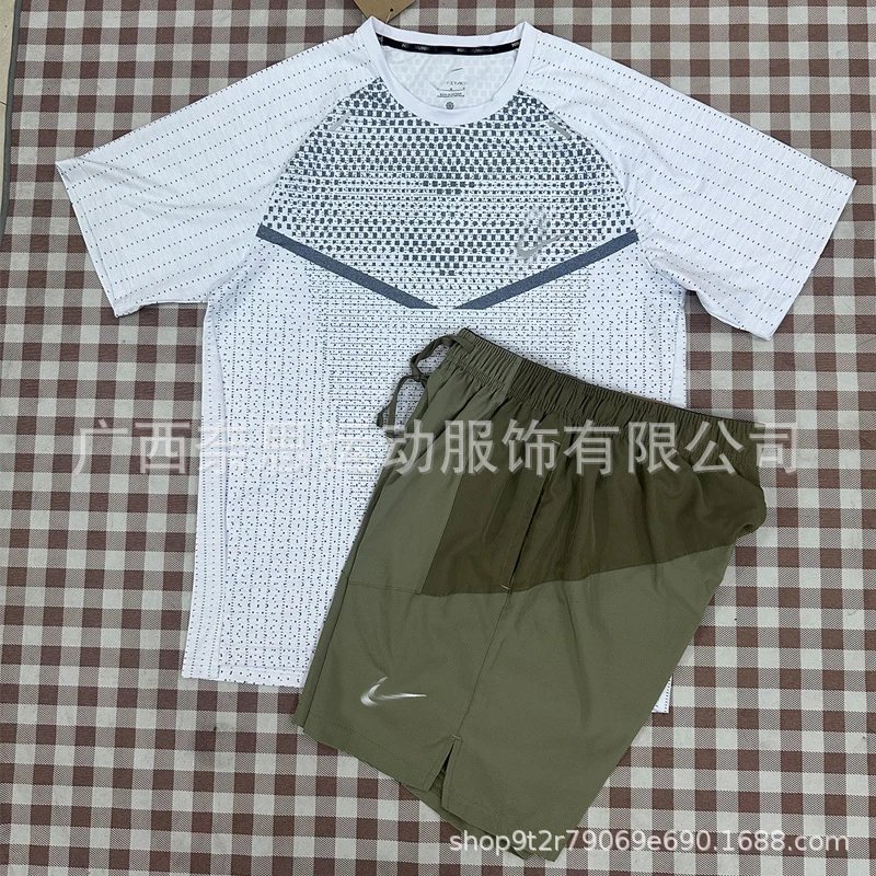 Nike Shirts Short-Sleeve Patterned Running Shirt — T900 White 7508 Card