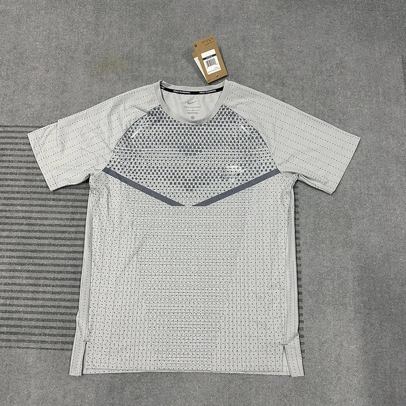 Nike Shirts Short-Sleeve Patterned Running Shirt image 8