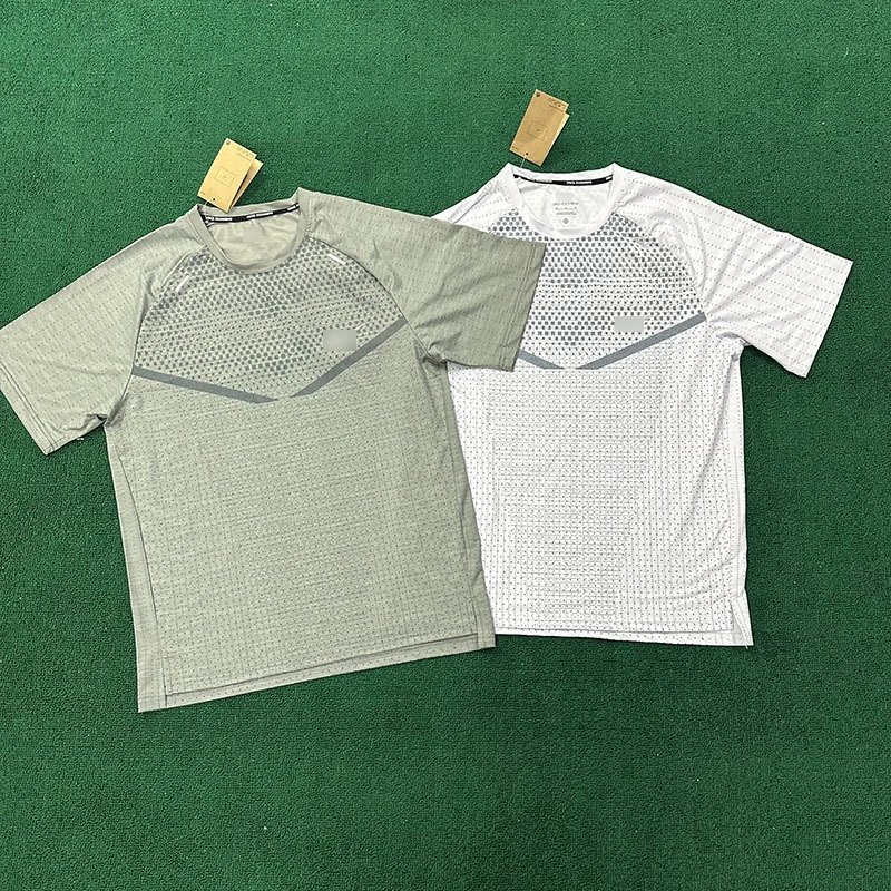 Nike Shirts Short-Sleeve Patterned Running Shirt image 2